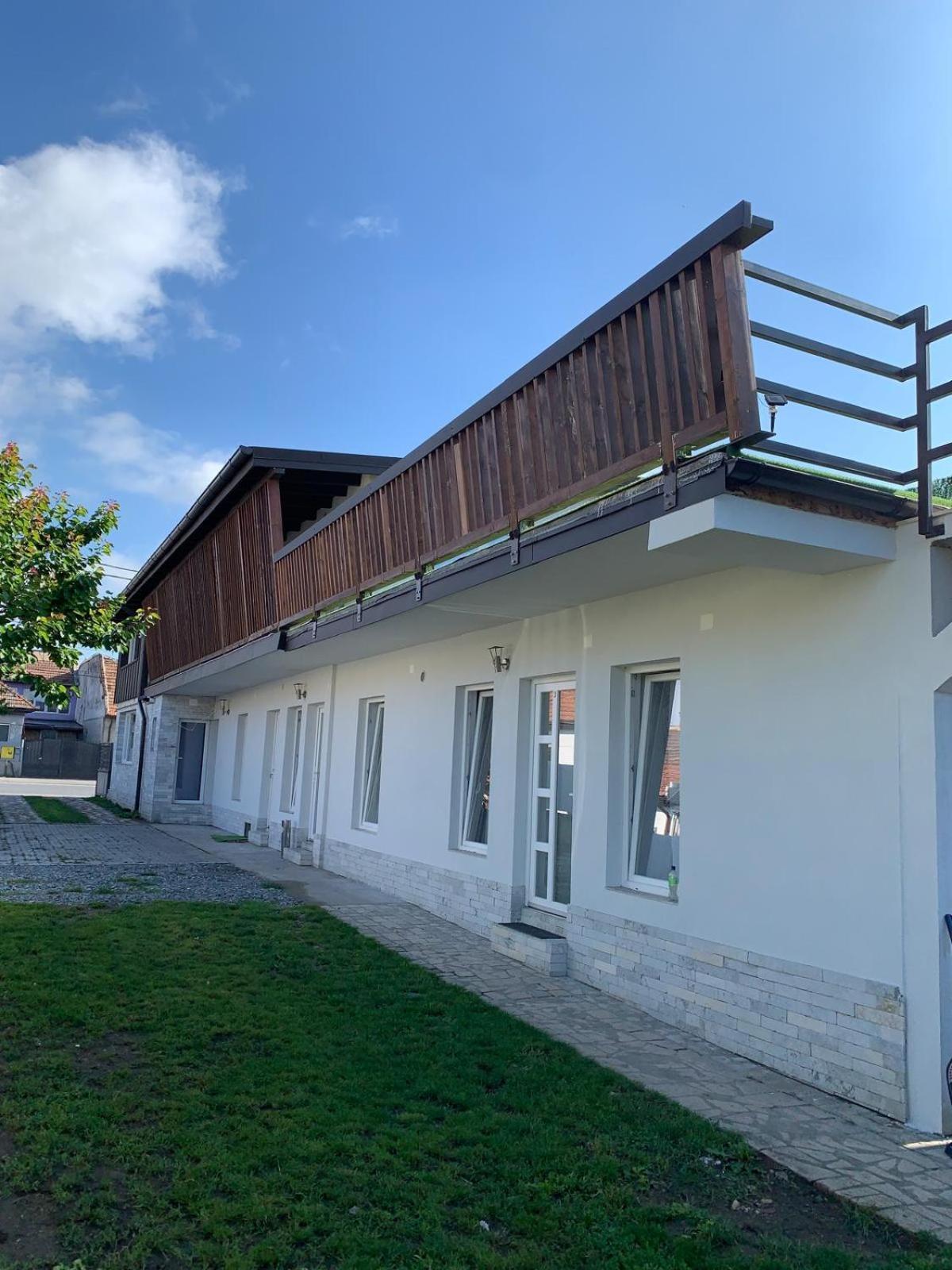 Luxus Cluj Airport Apartments المظهر الخارجي الصورة