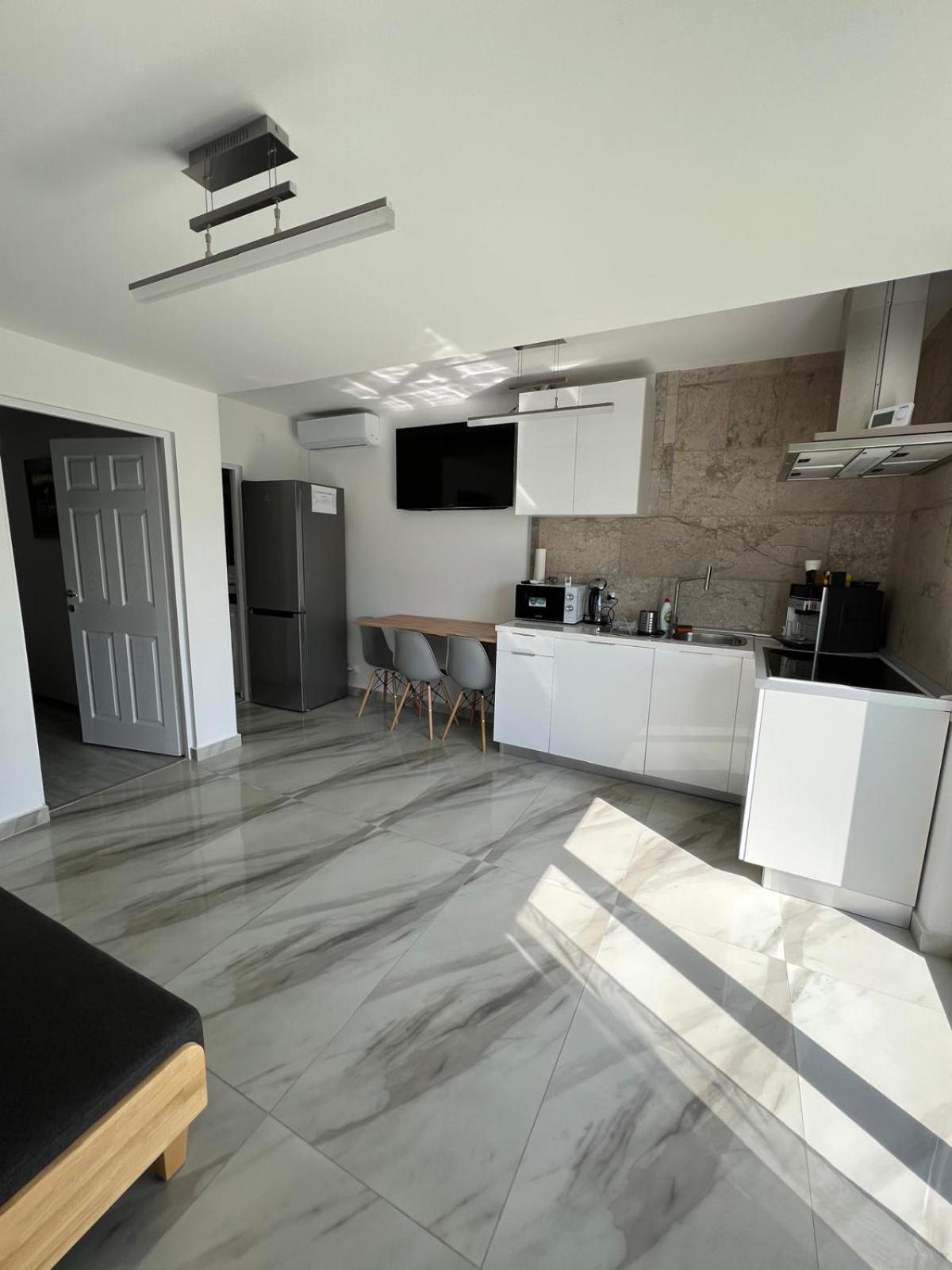 Luxus Cluj Airport Apartments المظهر الخارجي الصورة