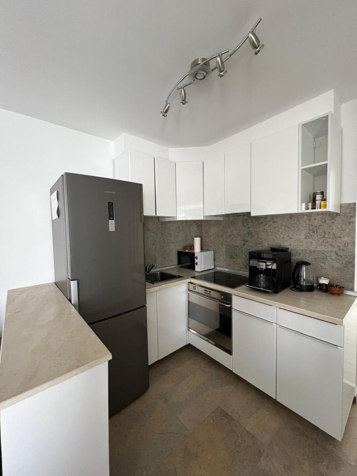 Luxus Cluj Airport Apartments المظهر الخارجي الصورة